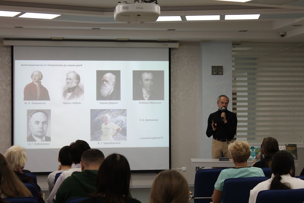 Творческая встреча с Петром Волцитом