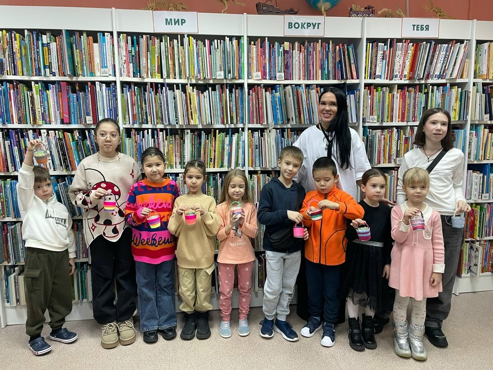 Мастер-класс «Мамочка любимая, самая красивая» в Центральной детской библиотеке