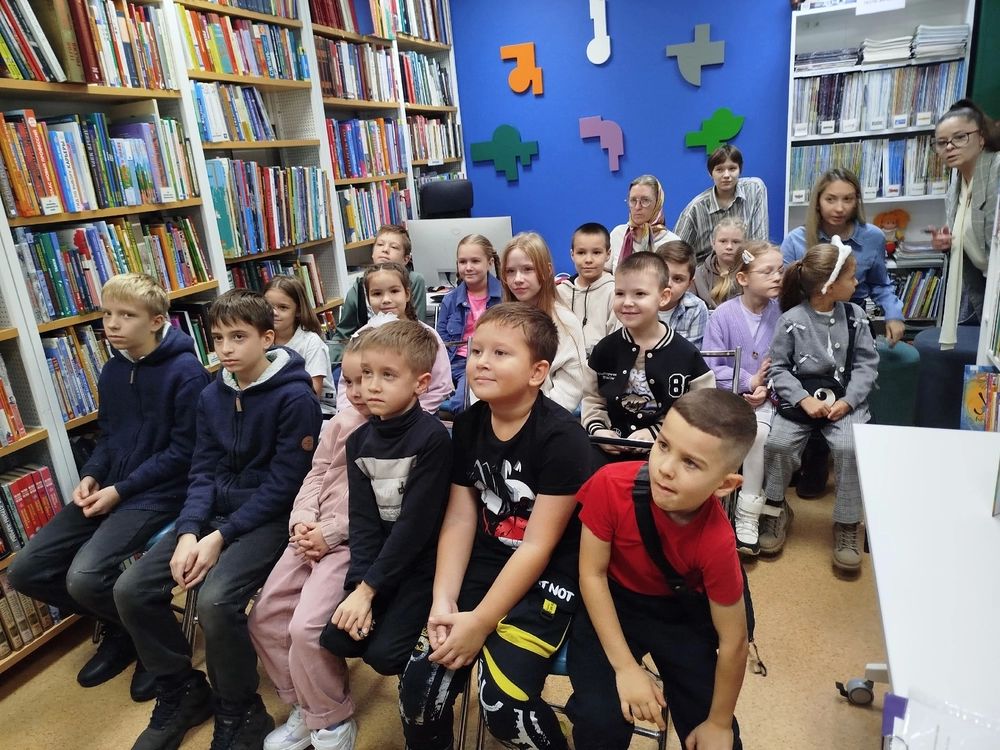 Участники творческой встречи «Осень - время для поэтов»